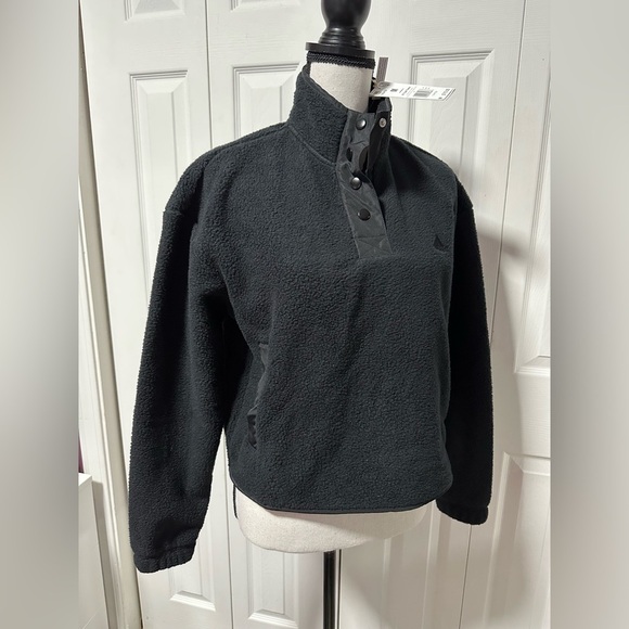 NWT NEW Adidas Women’s Black Polar Fleece Crop Pullover / Size Medium / IN9439 - Picture 2 of 13